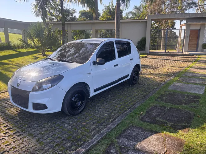 Renault Sandero Authentique Hi-flex 1.0 16V 5P 2014