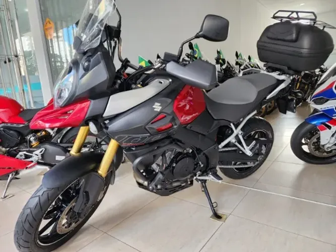 Suzuki V-Strom 1000 16/17 muito nova.