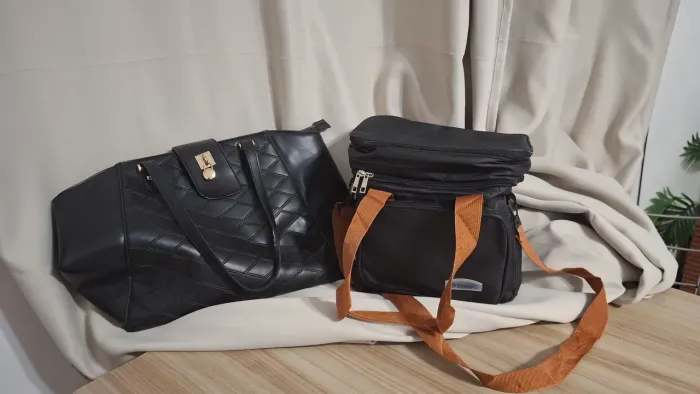 VENDE-SE LANCHEIRA E BOLSA