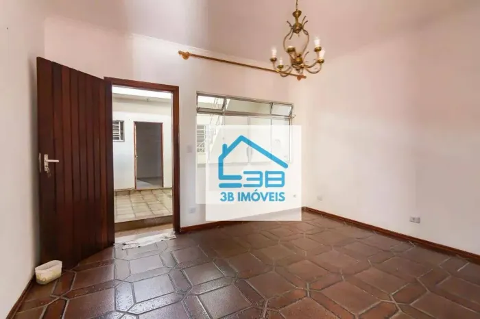 Casa com 3 dormitórios para alugar por R$ 1.900,00/mês - Vila Menk - Osasco/SP