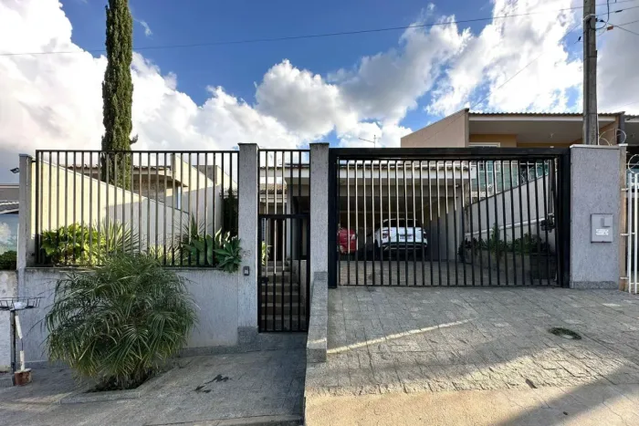 Casa Com Piscina à Venda No Jardim Canaã, Contorno, Ponta Grossa