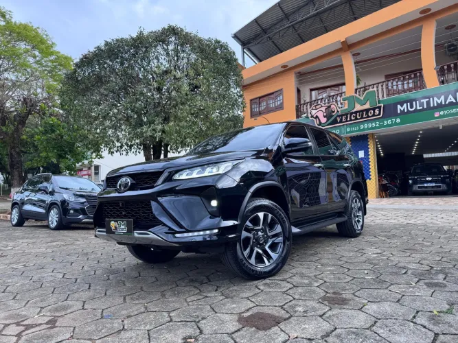 Toyota Hilux SW4 Diamond 2.8 TB 4X4 Die. Aut. 2024