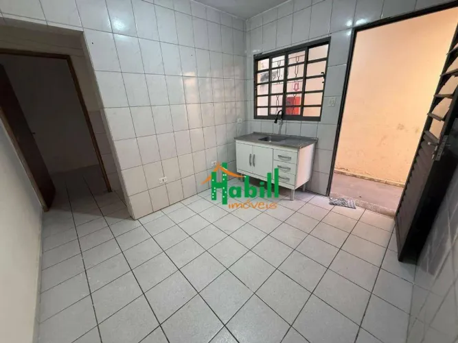 Casa com 2 dormitórios para alugar, 50 m² por R$ 1.350,00/mês - Centro - Suzano/SP