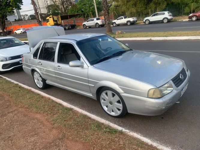 Volkswagen Santana 2.0 MI 2P E 4P 2003