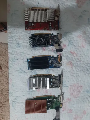 Lote de placa de vídeo ITEM de colecionadores 