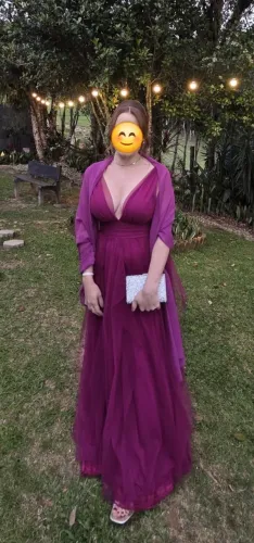 vestido de festa/madrinha/casamento M/40 na cor fúcsia escuro (tom de amora) em tule