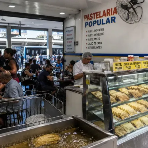 Pastelaria Mov R$100 Mil Santo Amaro