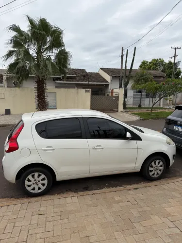Fiat Palio Attractive 1.0 EVO Fire Flex 8V 5P 2012