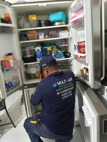 Conserto de geladeiras freezer,  instalação, e manutenção de ar condicionado