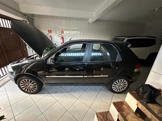 Fiat Palio Essence Dualogic 1.6 Flex 16V 5P 2011