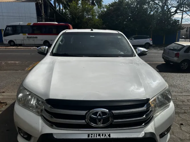 Toyota Hilux CD 4X4 2.8 Diesel Mec. 2019