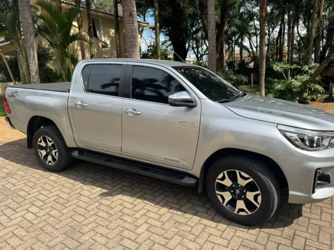 Toyota Hilux CD SRX 4X4 2.8 TDI 16V Diesel Aut. 2019