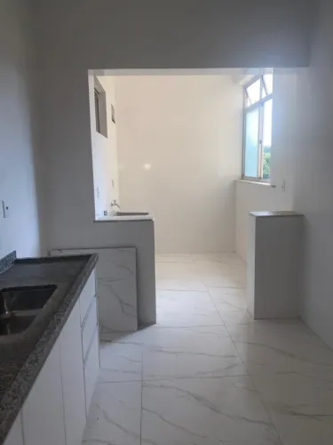 Apartamento 2 Qts sendo um com suíte, condomínio residencial Adélia/Cuiabá. 320 mil