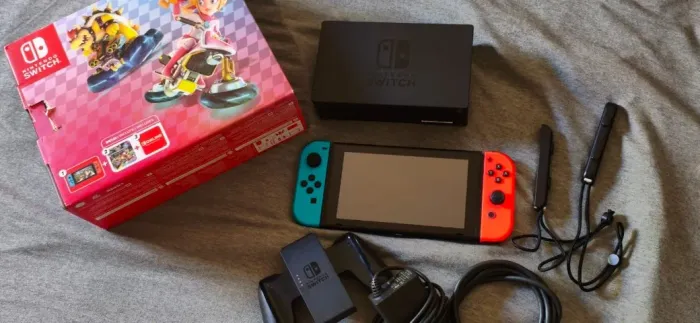 Nitendo Switch V2 Desbloqueado - 1,5 ano de uso