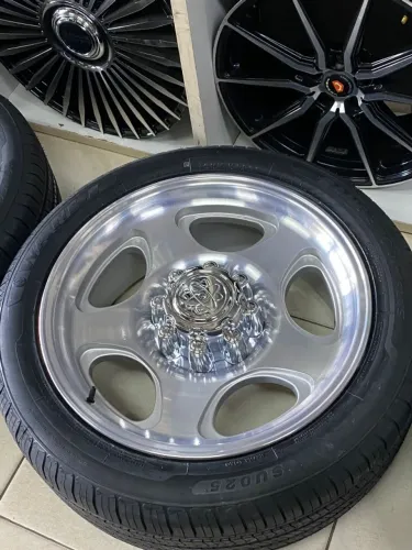 Rodas F250 aro 22 8x170 + 285/45R22 Wanli - R$ 11.990,00