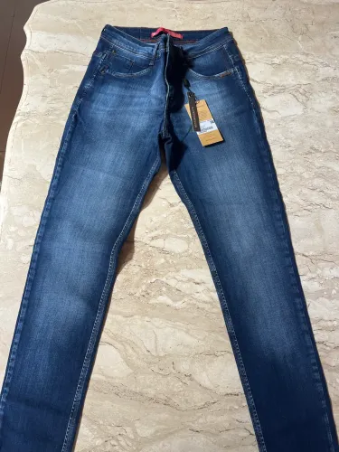 Calça jeans Skine basica Remanescente