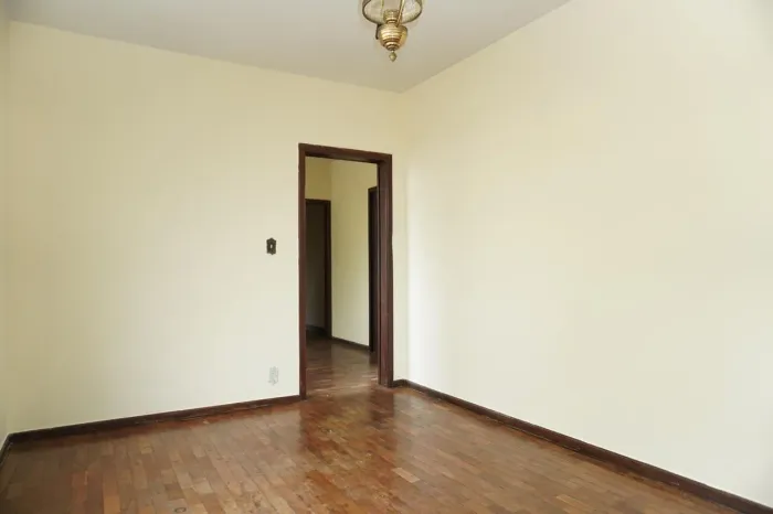 Apartamento à Venda - Coração Eucarístico, 3 Quartos, 120 m2