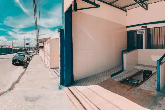 SALAS COMERCIAIS EM MESSEJANA