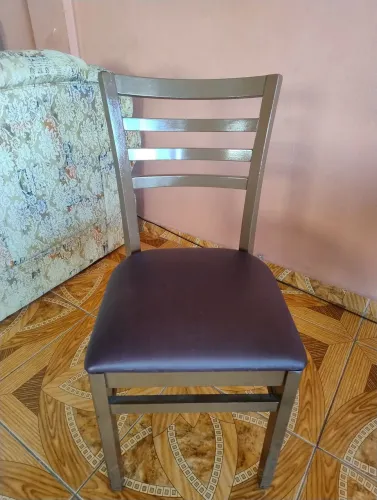 Cadeira de madeira