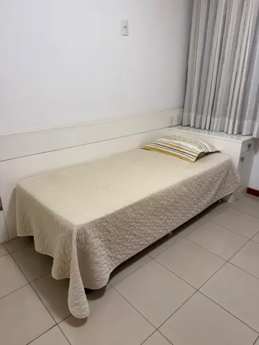 Cama box com colchão 1,86 x 0,88 x 0,41m