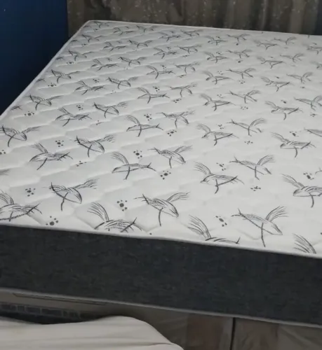 Vendo cama super king com cabeceira