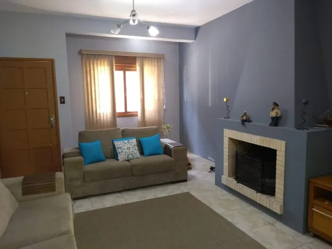 Casa à venda, Centro, Pelotas, RS - 206,8 m² total, 150 m² útil, 3 Dormitórios, 1 Suíte, 2