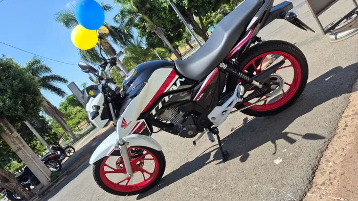 TITAN 160 BRANCA RARIDADE LINDA $17800 LINDOMAR MOTOS
