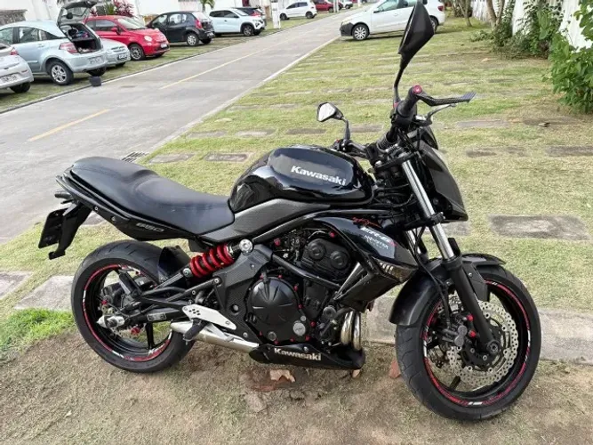 Kawasaki ER6N 650cc | muito nova!