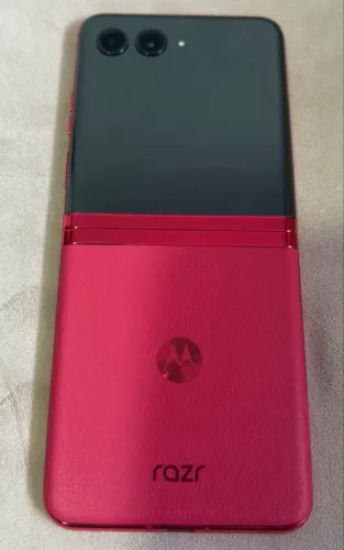 Razr  40 ultra 