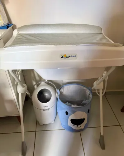 Banheira com trocador e suporte