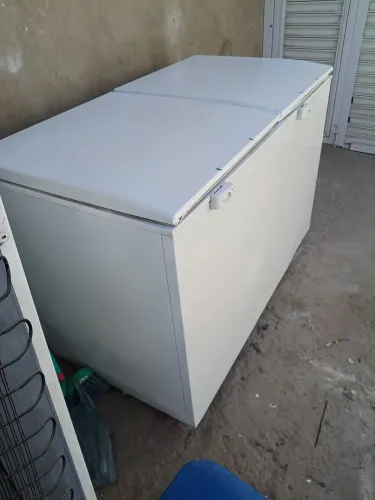 Vendo frizer da Electrolux h400 400 litros funcionando gelando bem