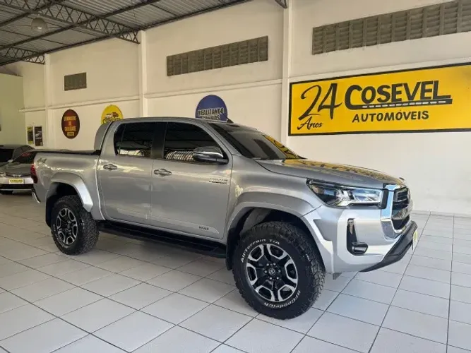 Toyota Hilux CD SRX Plus 4X4 2.8 TDI Die. Aut. 2025