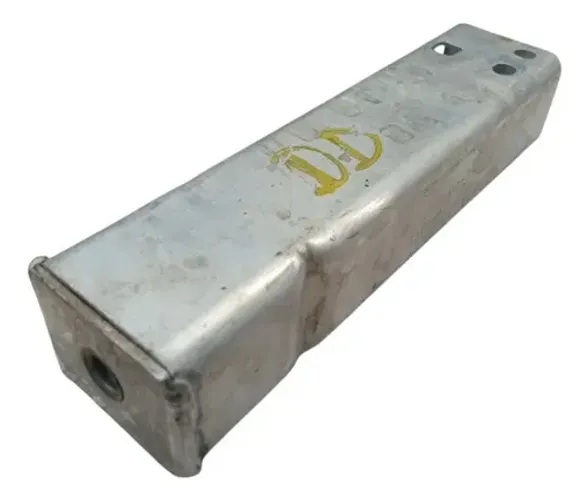 Suporte Lateral Direito Radiador Mercedes C200 2.0 Turbo 2016