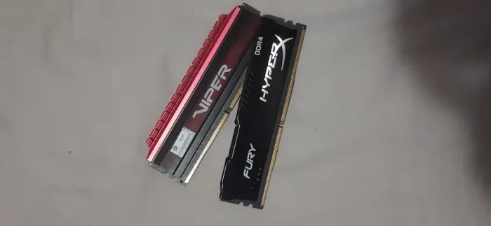MEMORIA RAM 2X4GB DDR4