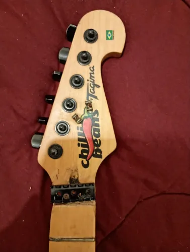 Braço de guitarra Tagima em Marfim 