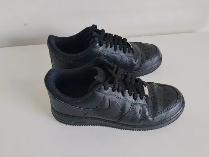 Nike Air Force 1 preto original 41 - pouco usado - conservado