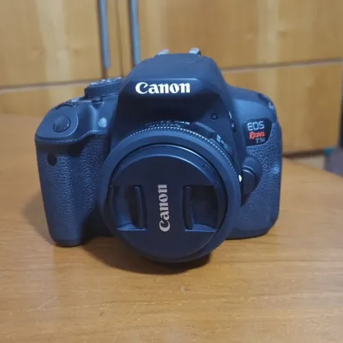 Canon eos rebel t5i 18-55mm kit dslr 