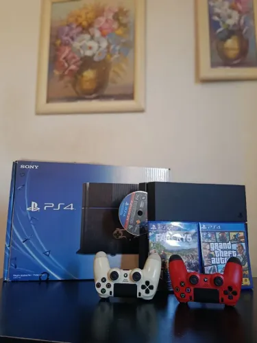 PS4 Fat 500GB Estado de Novo Completo 2 Controles Originais Caixa e 3 Jogos