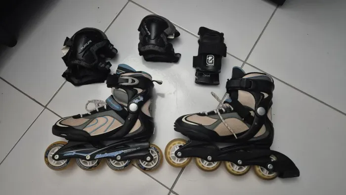 Patins Inline Bladerunner tamanho 38, com acessórios