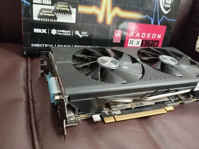 Placa de vídeo RX 570 Sapphire Pulse original 100% na caixa