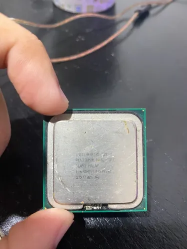 Processador Intel Pentium E2140 Cache De 1 M 1.60ghz 800mhz