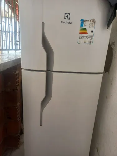 Geladeira electrolux
