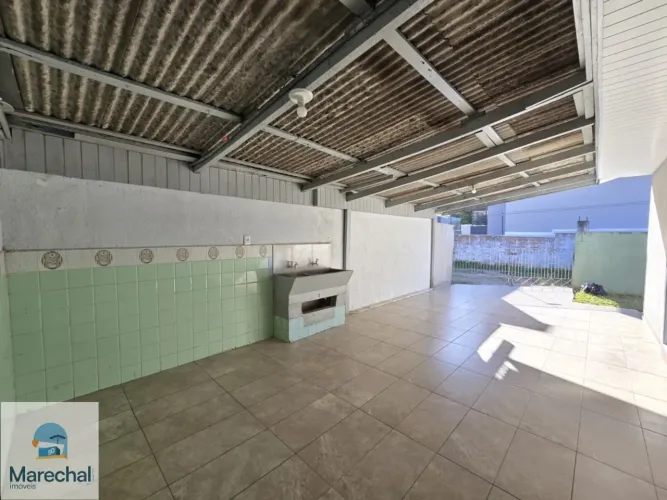 Casa Residencial com 2 quartos para alugar por R$ 2300.00, 110.00 m2 - BOQUEIRAO - CURITIB