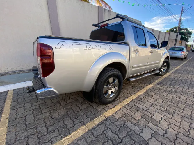 Nissan Frontier SE Attack CD 4X4 2.5 TB Diesel 2013