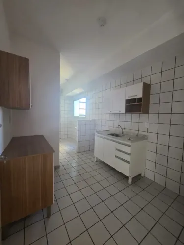 CHAPADA. BOSQUE DOS INGLESES. APTO COM 3 QUARTOS SENDO 1 SUITE, SALA PARA 2 AMBIENTES E 1