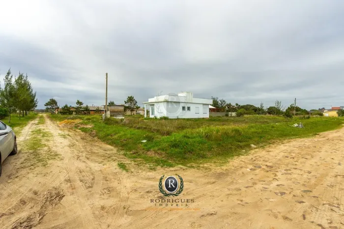 Lote esquina venda Praia Real Torres