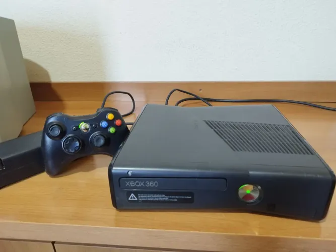 Xbox 360 Slim - NAO ENVIE OFERTA!