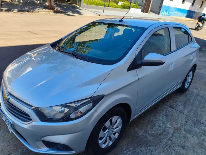 Chevrolet Onix Hatch LT 1.0 8V Flex Mec. 4P 2019