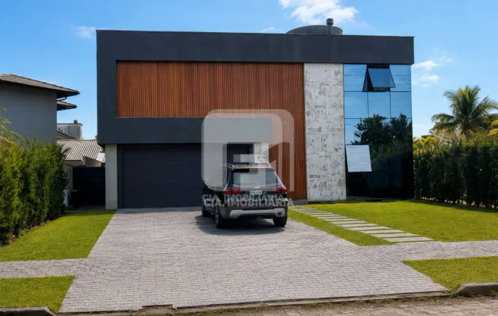 Casa de 4 quartos mobiliada - Jurerê Internacional