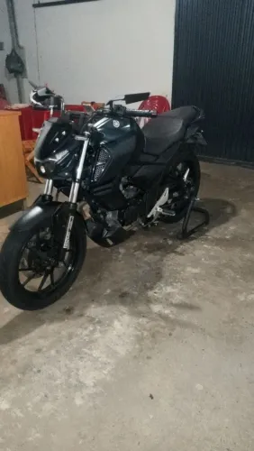 Vendo Yamaha fz 15 2025 unico dono